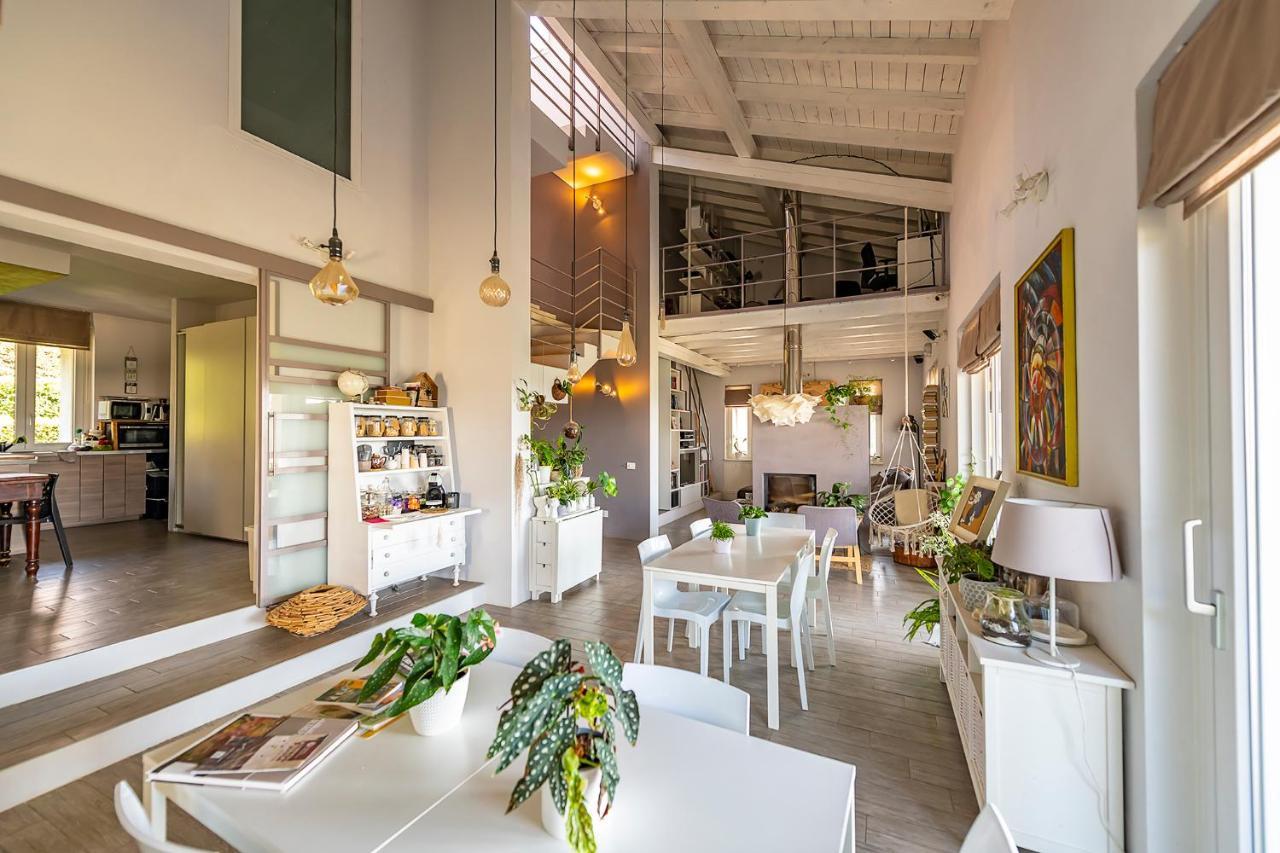 Il Sassoscritto Bed And Breakfast Montecalvo Versiggia Dış mekan fotoğraf